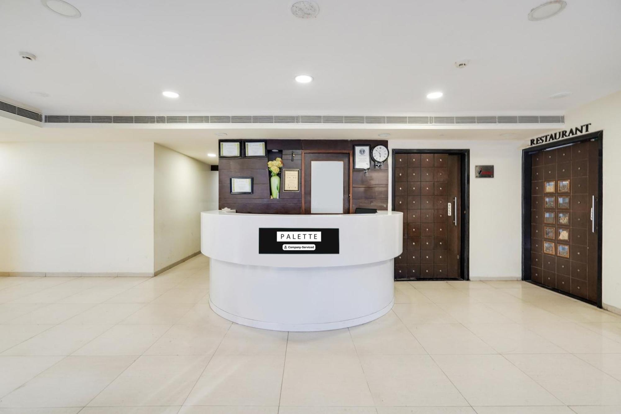 Hotel Palette Country Club Surate Extérieur photo