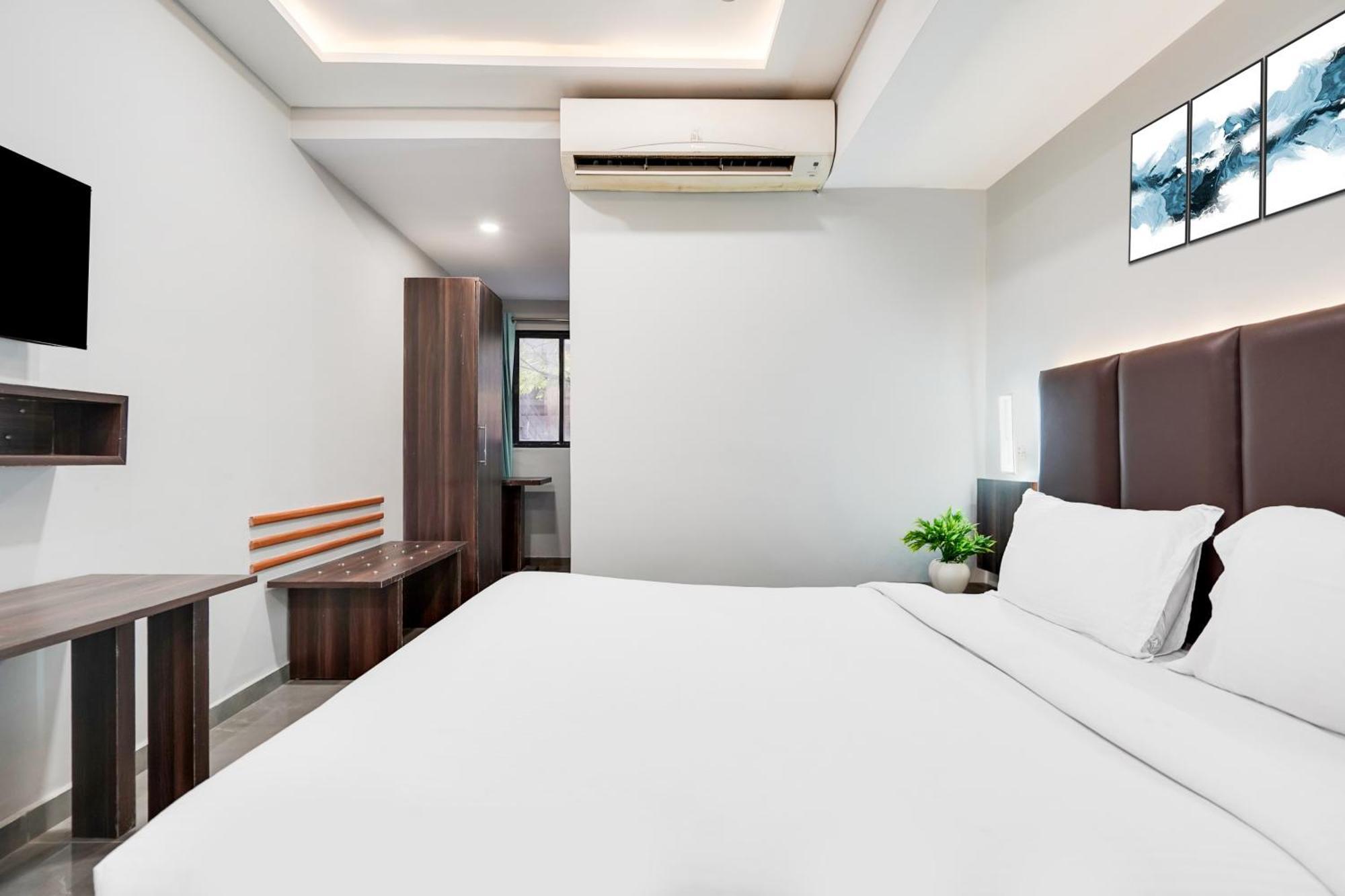 Hotel Palette Country Club Surate Extérieur photo
