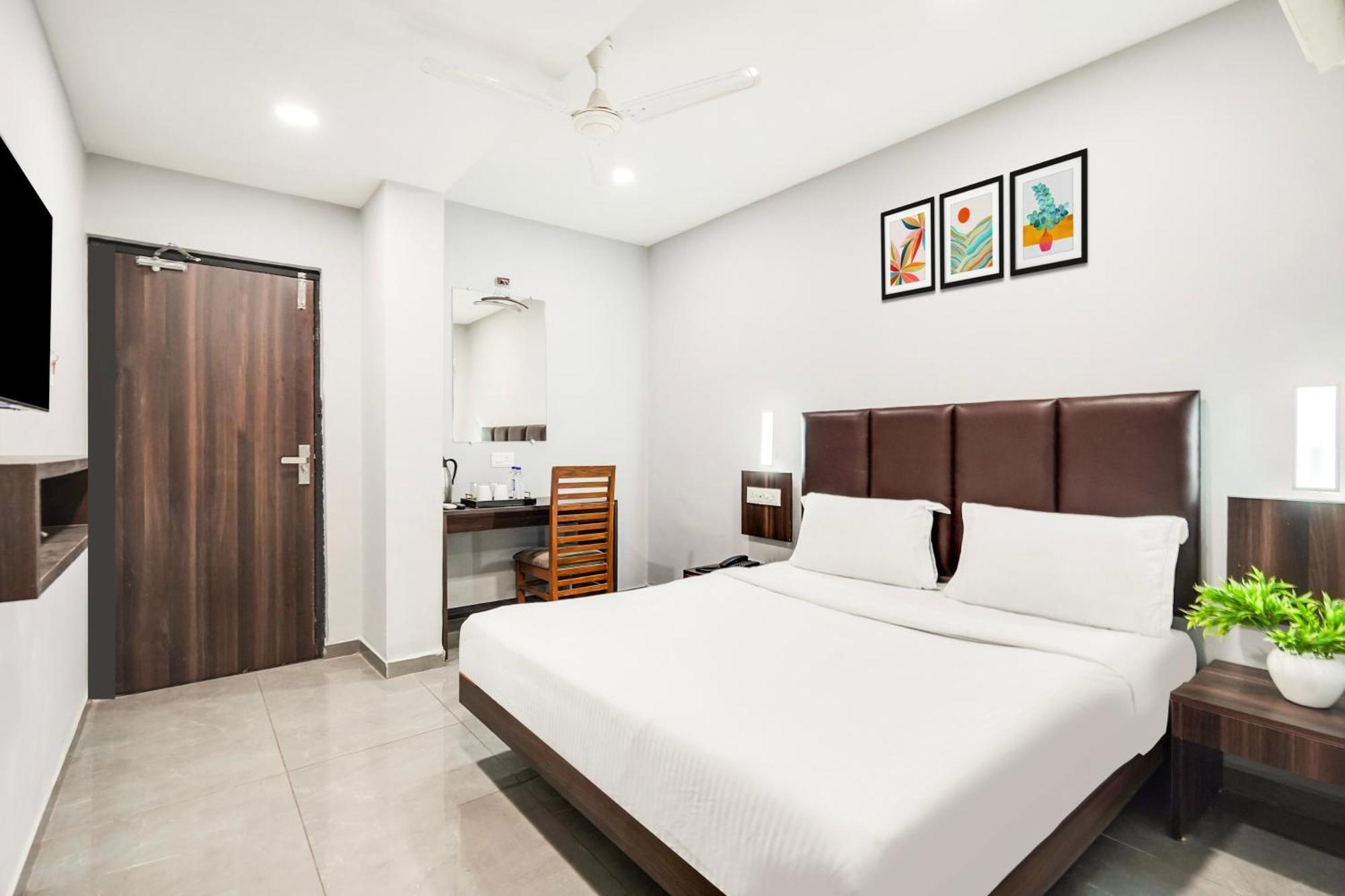 Hotel Palette Country Club Surate Extérieur photo