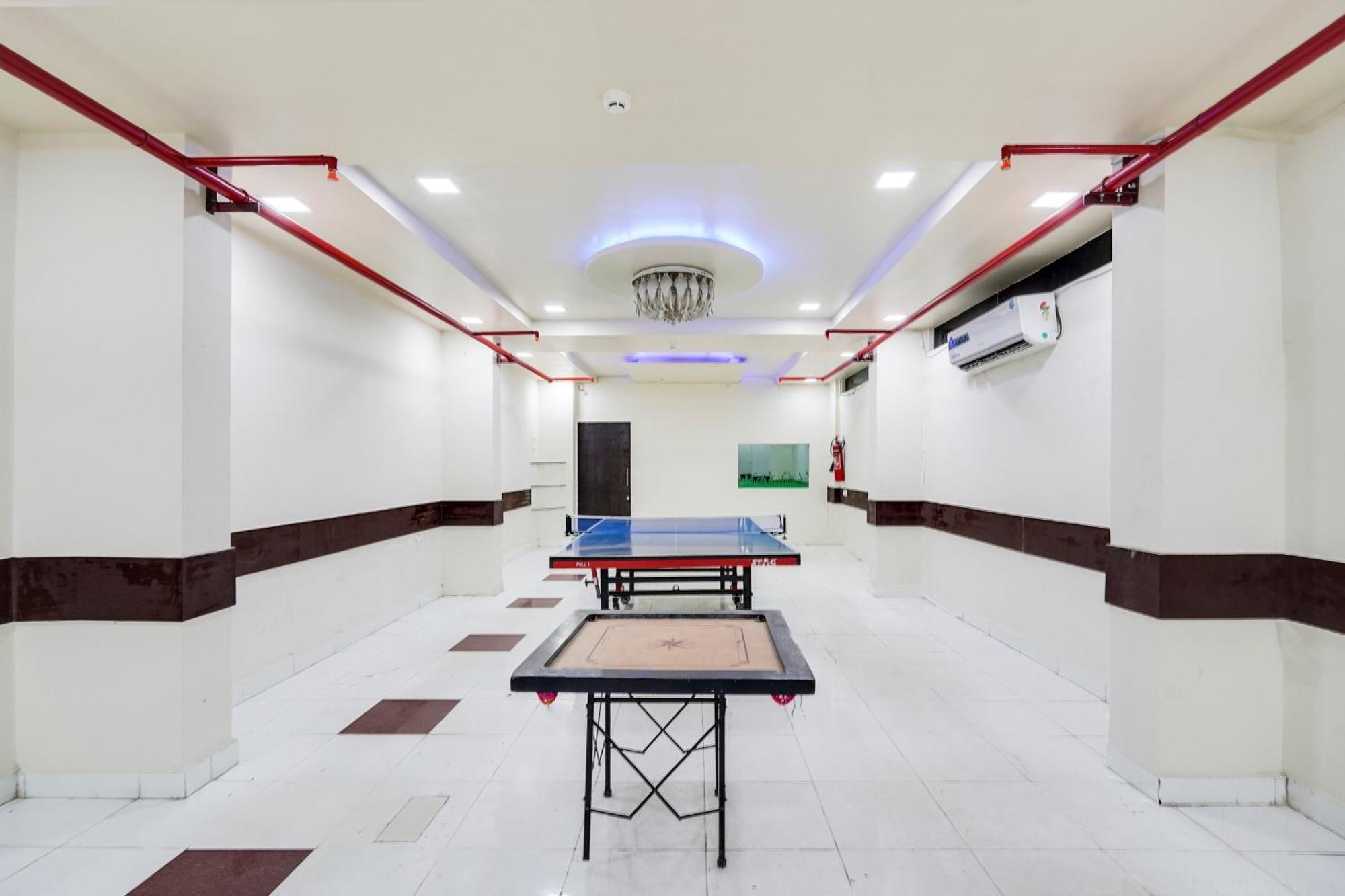 Hotel Palette Country Club Surate Extérieur photo